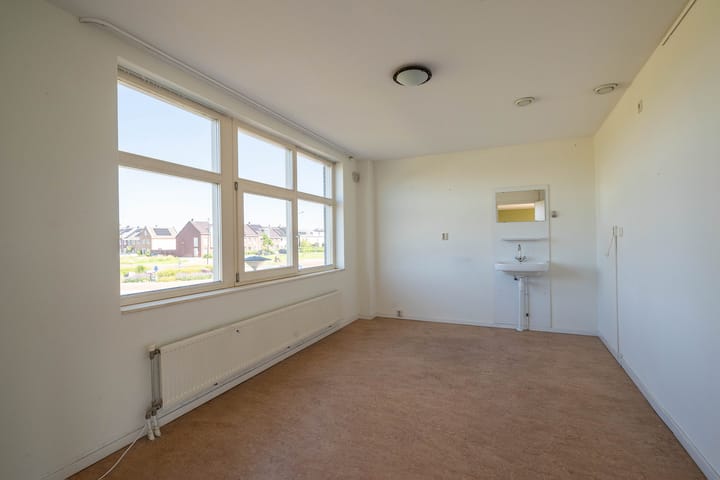 Foto 12 van Conny Stuartlaan 86