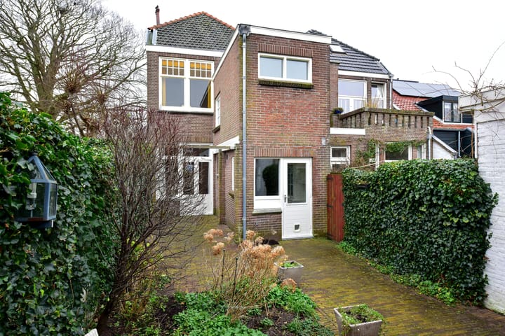 Foto 44 van Kennemerstraatweg 132