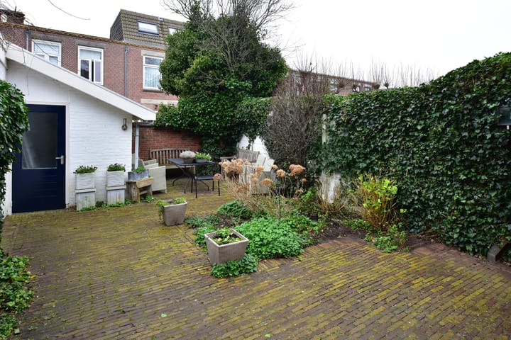 Foto 45 van Kennemerstraatweg 132