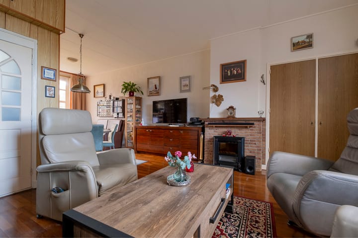 Foto 13 van Hoofdweg 70