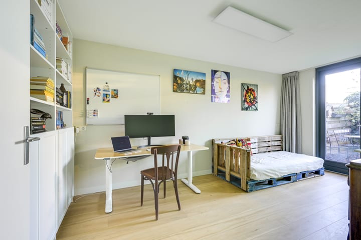 Foto 6 van Alberdingk Thijmstraat 15