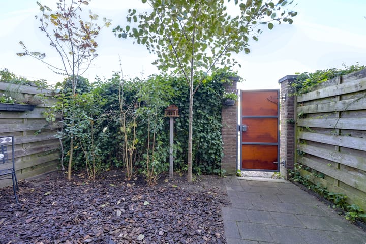 Foto 10 van Alberdingk Thijmstraat 15