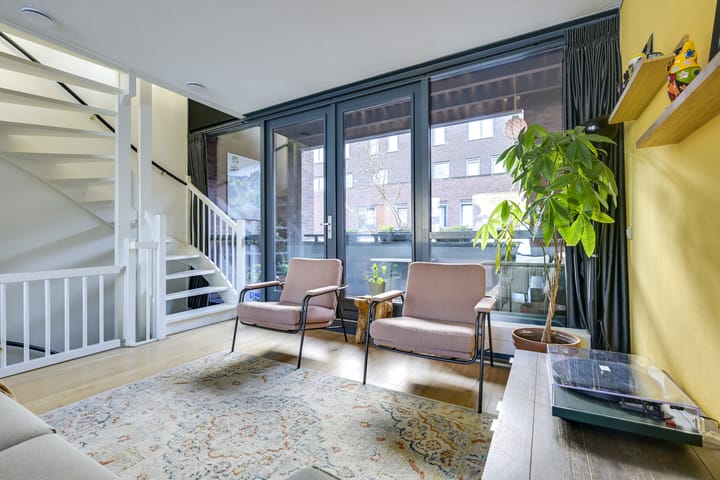 Foto 15 van Alberdingk Thijmstraat 15