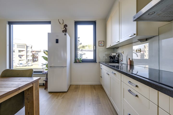 Foto 22 van Alberdingk Thijmstraat 15