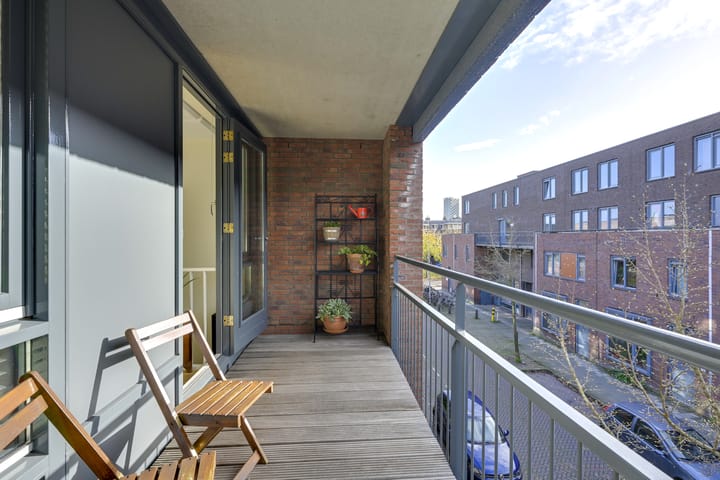 Foto 29 van Alberdingk Thijmstraat 15