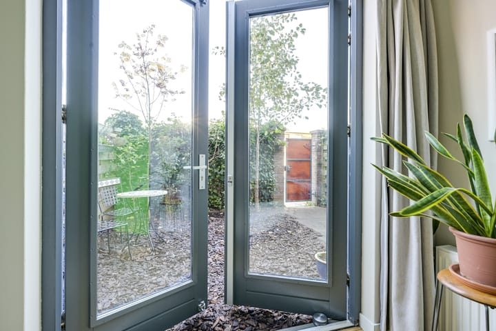 Foto 8 van Alberdingk Thijmstraat 15