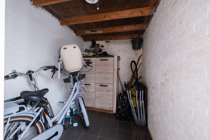 Photo 20 of Langeweide 8