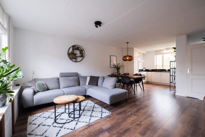 Photo 2 of Langeweide 8