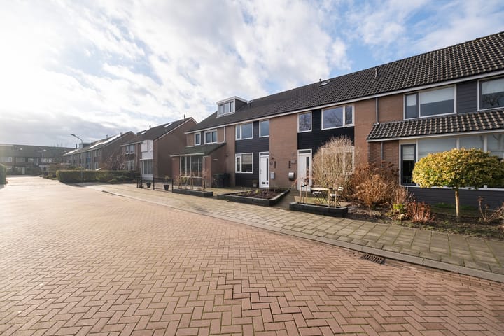 Photo 28 of Langeweide 8