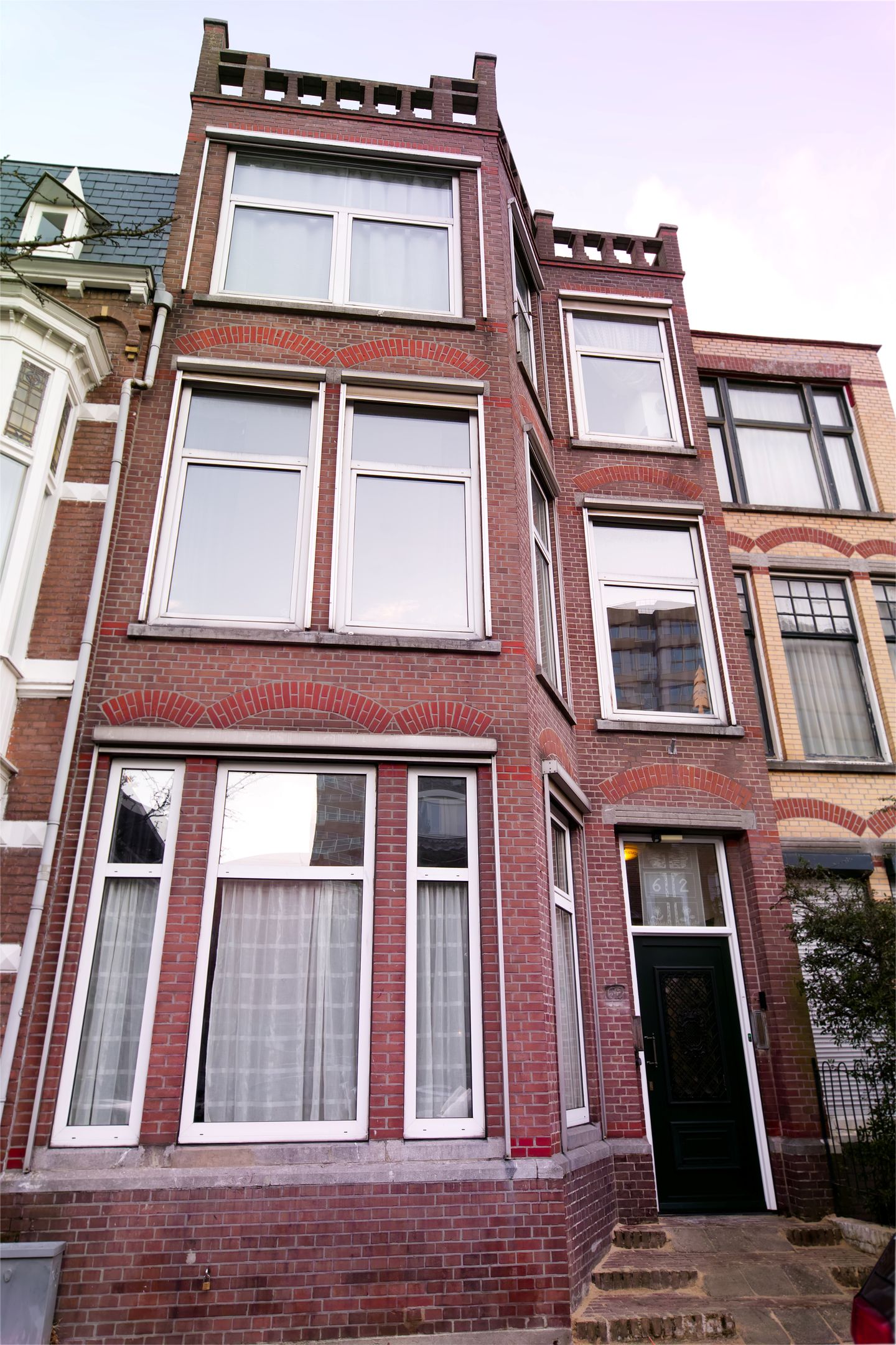Photo 44 of Adelheidstraat 62
