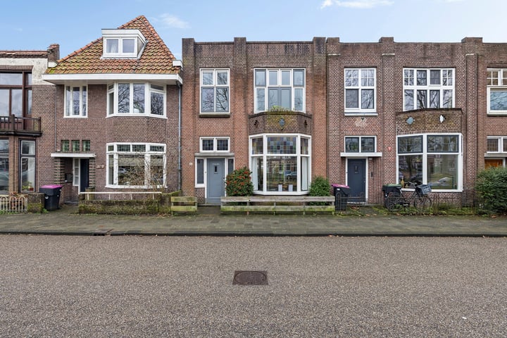 Spoorstraat 12