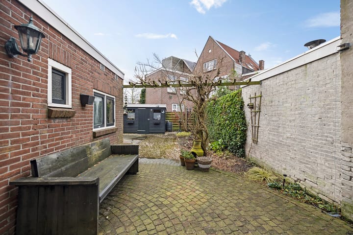 Foto 24 van Spoorstraat 12