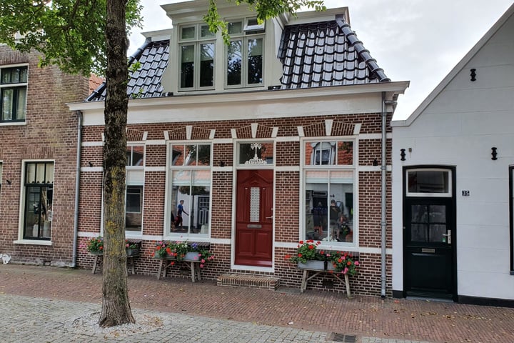 Dorpsstraat 33