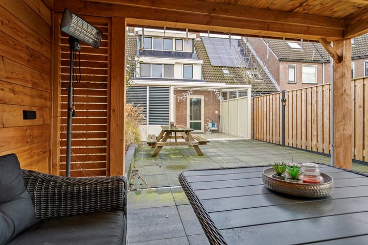 Foto 32 van Berkhoutlaan 56