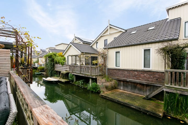 Foto 12 van Anton Pieckhof 26