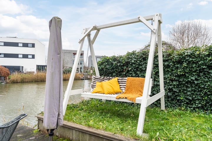 Foto 10 van Burt Bacharachstraat 80