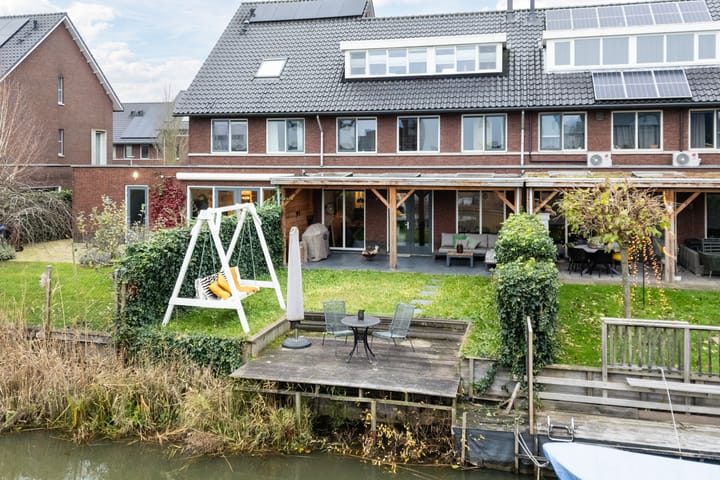 Foto 15 van Burt Bacharachstraat 80