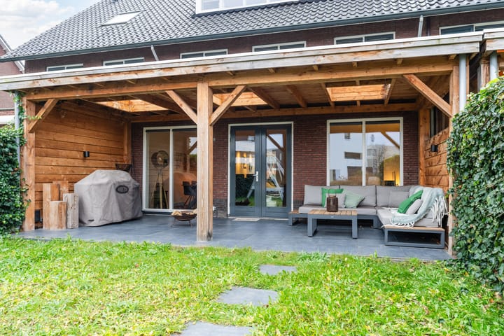 Foto 18 van Burt Bacharachstraat 80