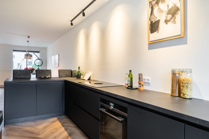 Foto 28 van Burt Bacharachstraat 80