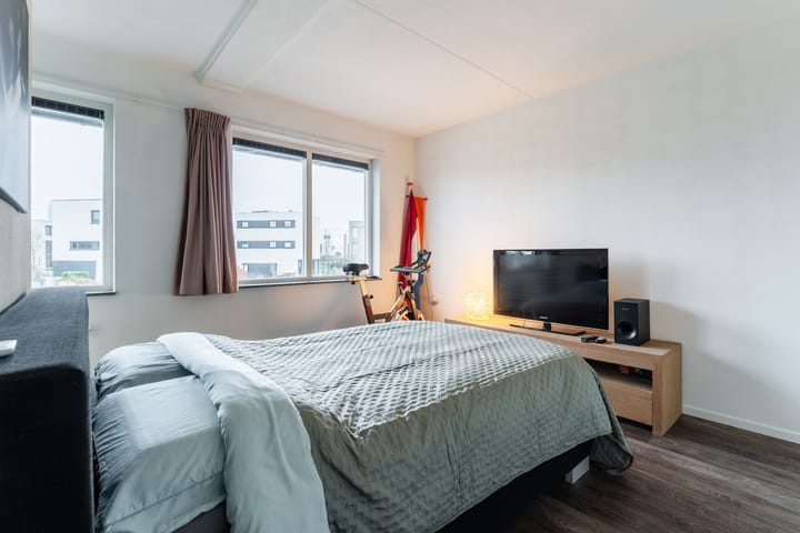 Foto 32 van Burt Bacharachstraat 80