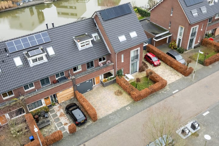 Foto 65 van Burt Bacharachstraat 80