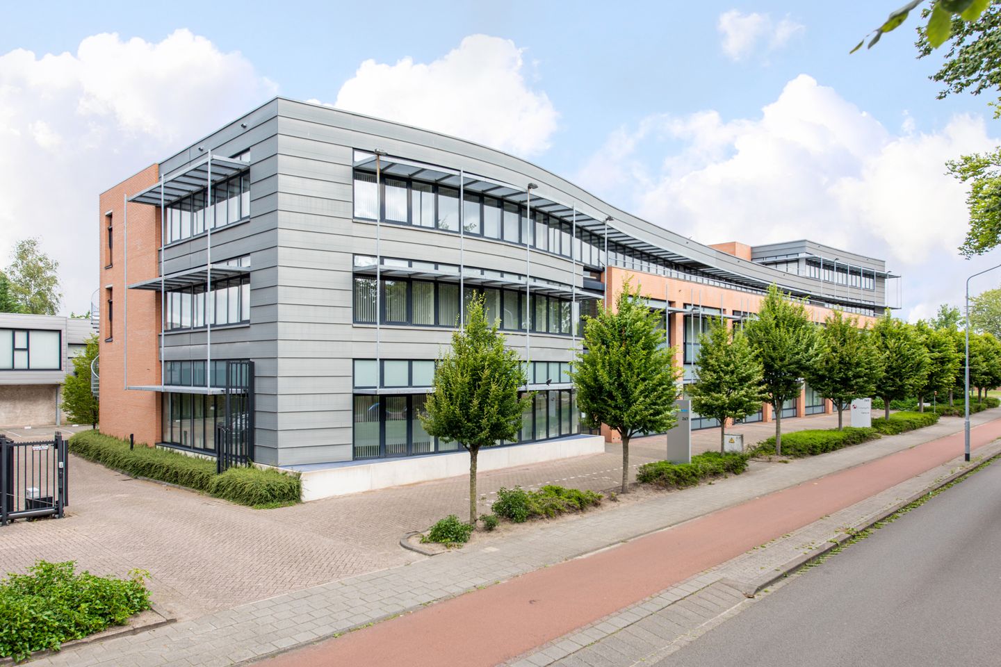 View photo 1 of St. Ignatiusstraat 279