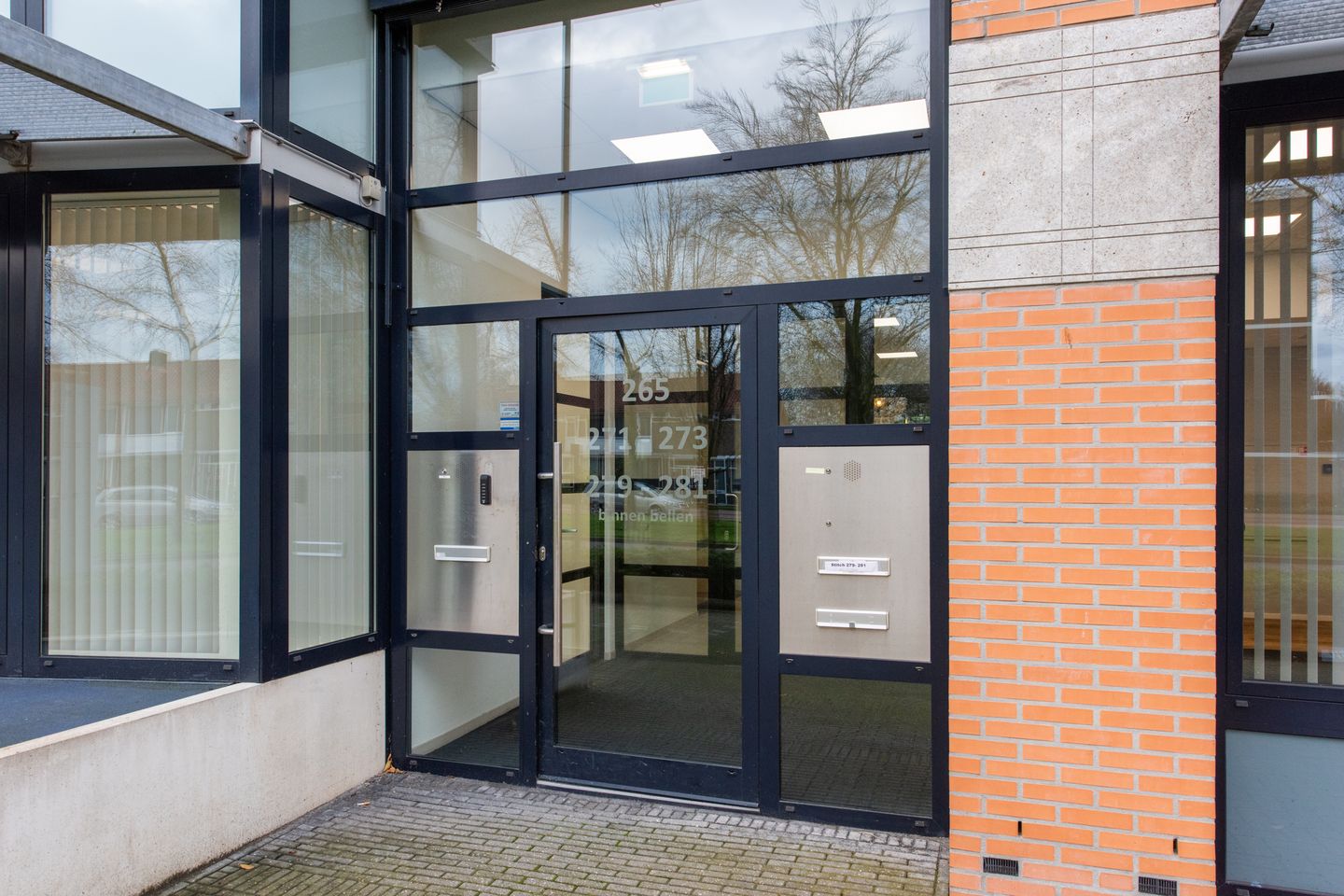 View photo 3 of St. Ignatiusstraat 279