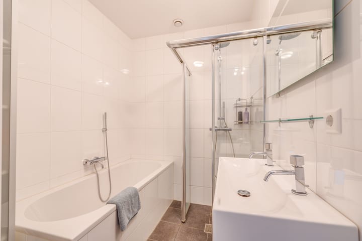 Foto 35 van Heinelaan 26