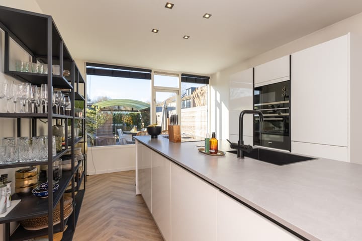 Foto 23 van Karos 68