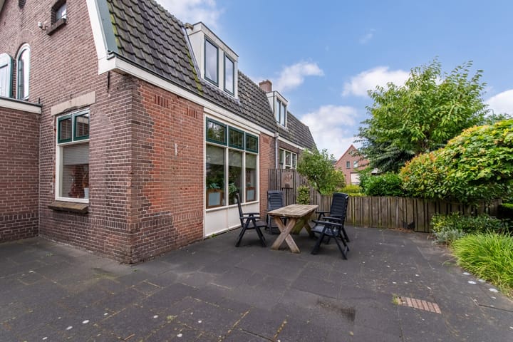 Foto 22 van Stationsstraat 34-A