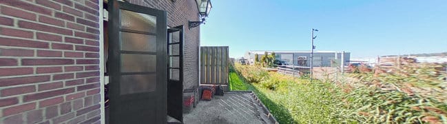 Entree naar garage werkplaats