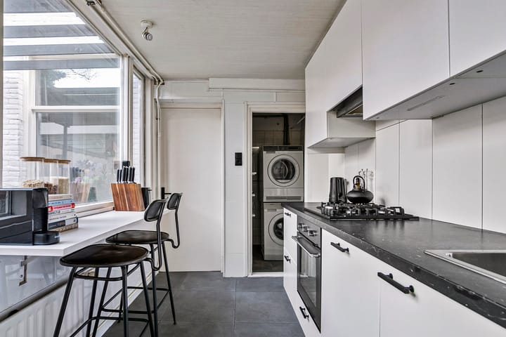 Foto 13 van Esdoornstraat 6