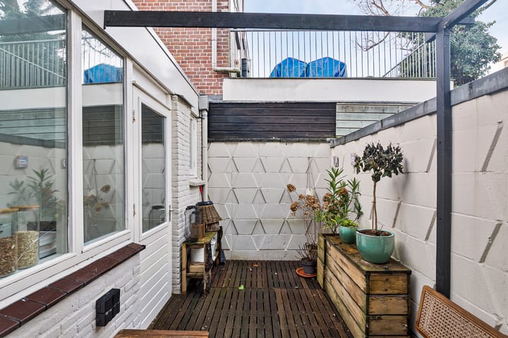 Foto 17 van Esdoornstraat 6