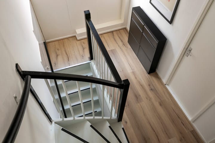 Foto 18 van Esdoornstraat 6