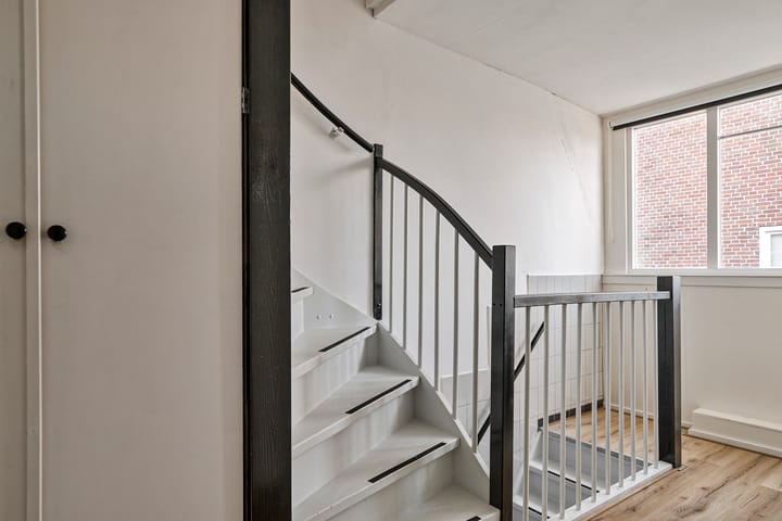 Foto 26 van Esdoornstraat 6