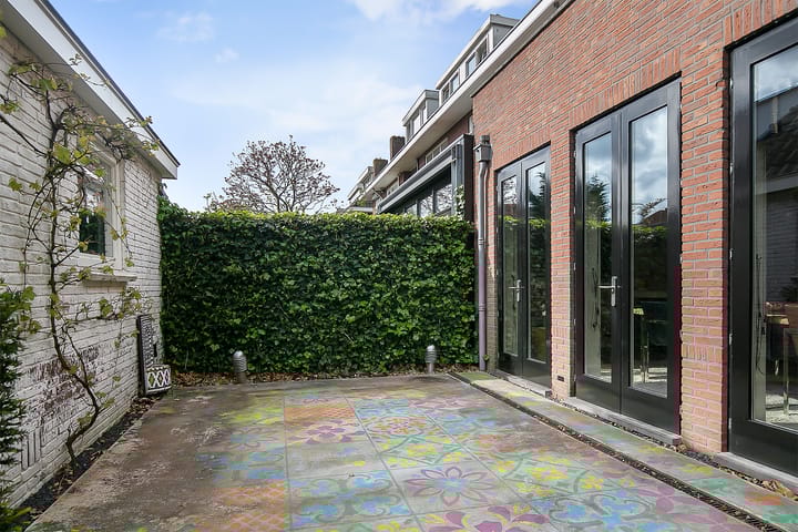 Foto 40 van Julianalaan 111