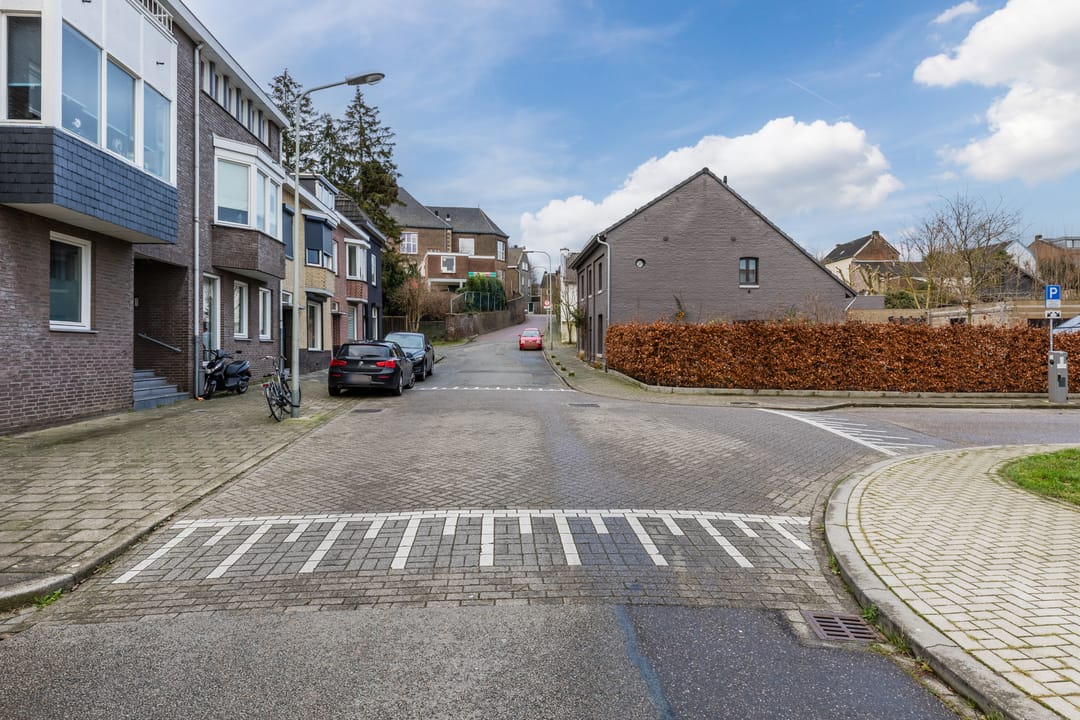 Photo 28 of Sint Josephstraat 4