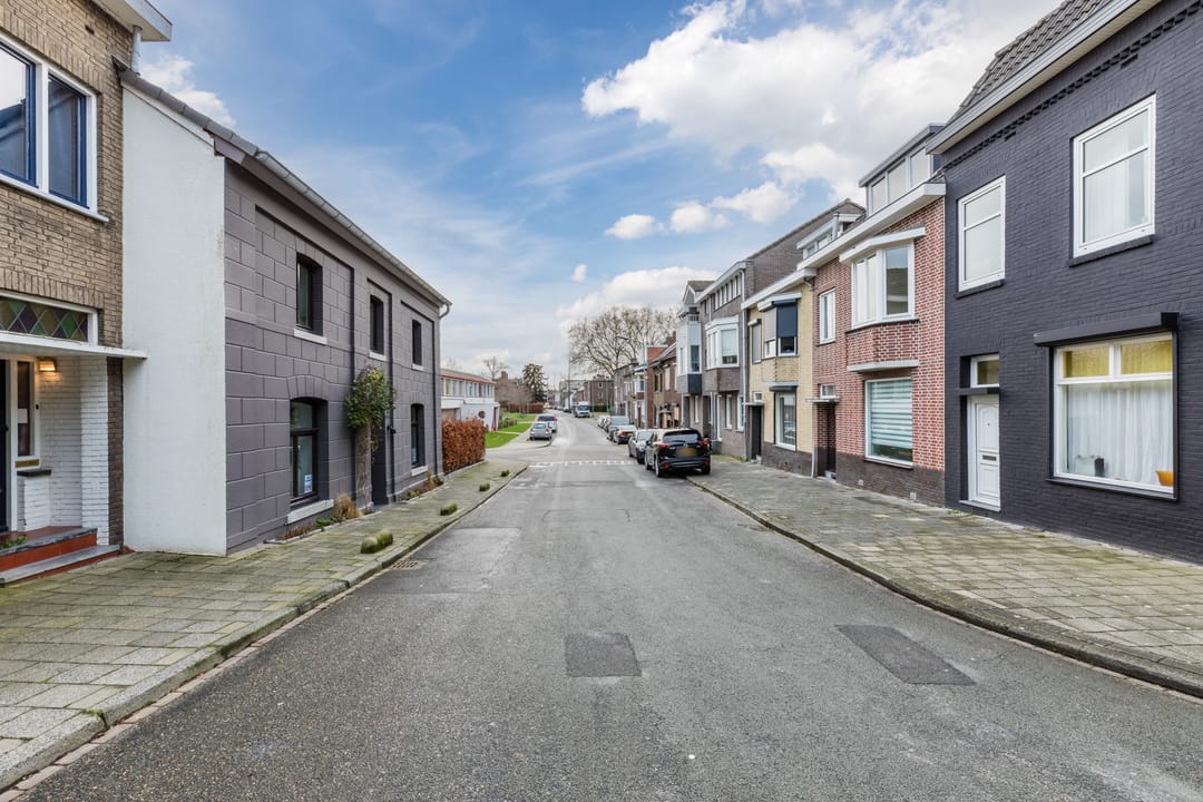 Photo 26 of Sint Josephstraat 4