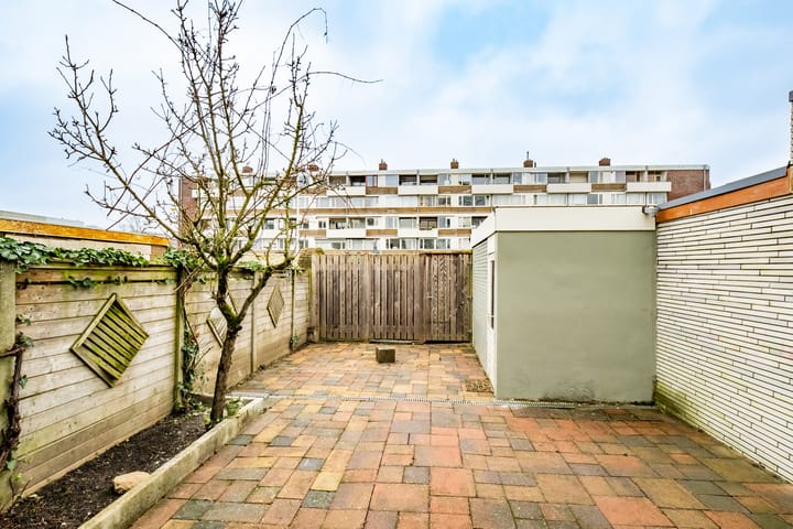 Photo 24 of Van Eysingalaan 15