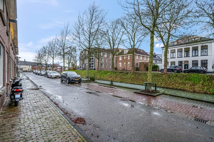 Foto 36 van St. Walburgbuitensingel 14