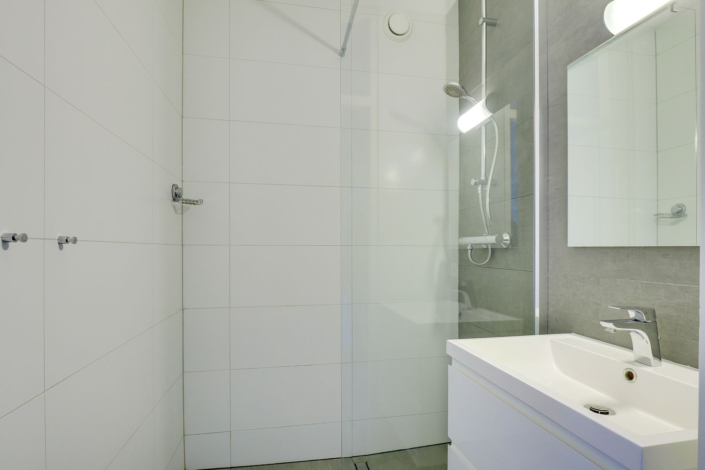 Photo 20 of Rhodosdreef 154