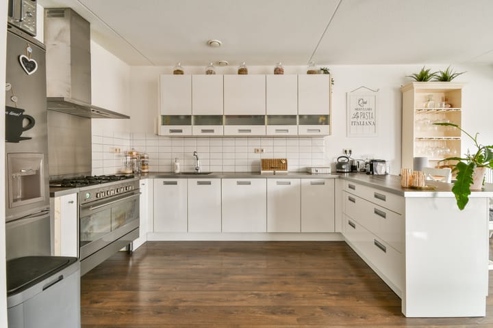 Photo 11 of Johan Hofmanstraat 108