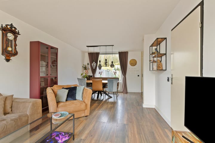 Foto 10 van Julianastraat 60