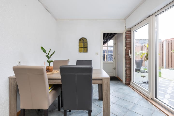 Foto 12 van Leeuwerikstraat 39