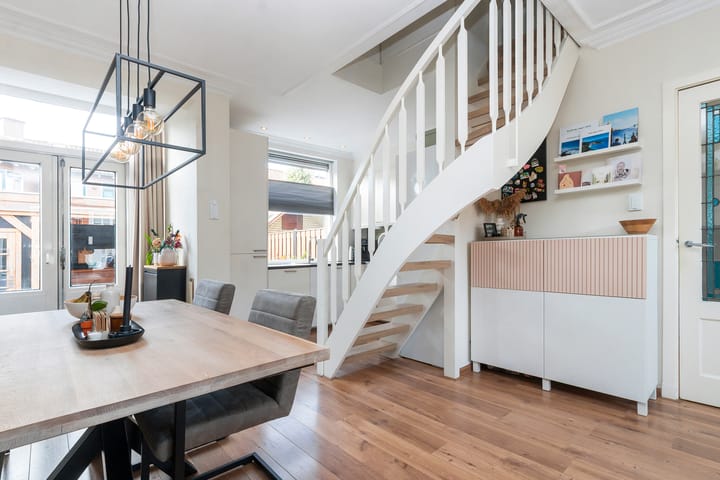 Photo 9 of Richard Holstraat 29