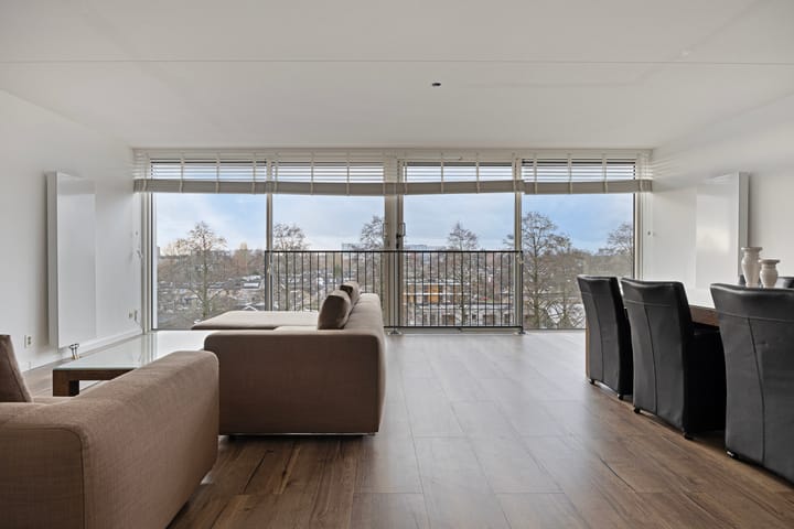 Photo 2 of Buizerdhof 411