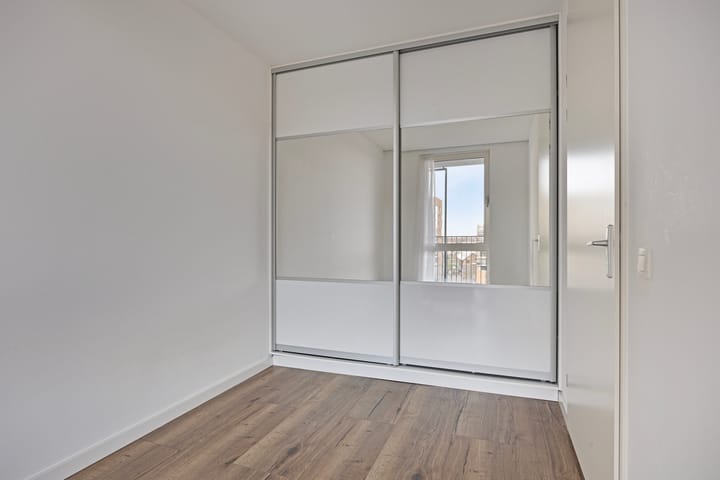 Photo 25 of Buizerdhof 411