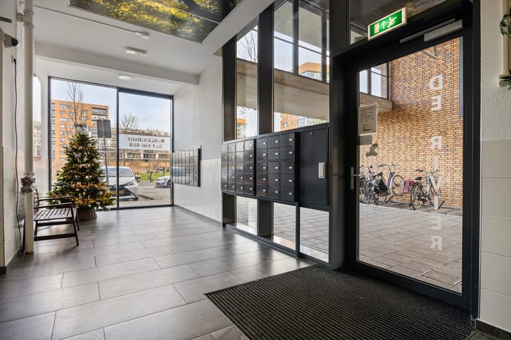 Photo 37 of Buizerdhof 411