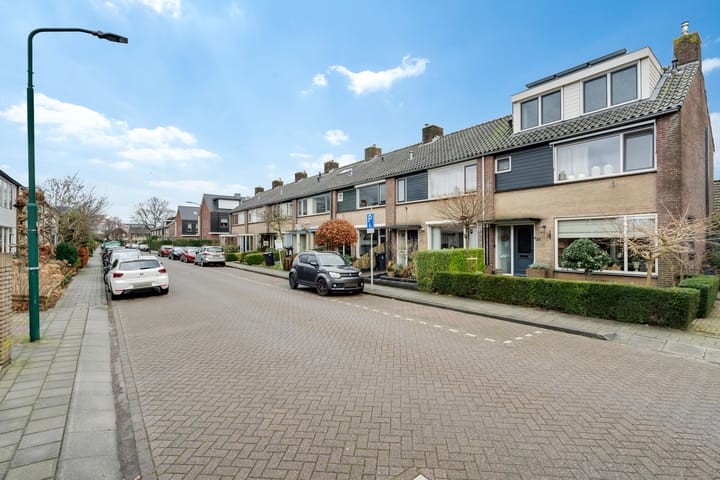 Foto 3 van G van der Valk Boumanstraat 23