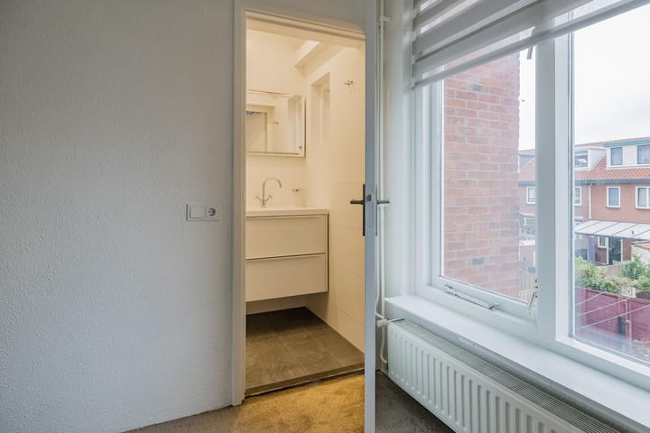 Foto 7 van Linnaeusstraat 125